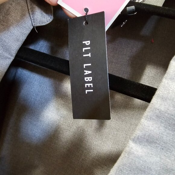 PrettyLittleThing Gray Ring-Front V-Neck Jumpsuit Size 0 - Picture 8 of 11